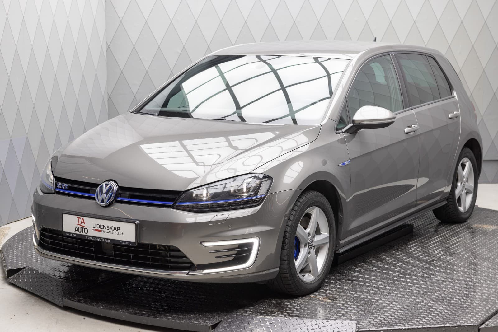 Volkswagen Golf - bilde 2