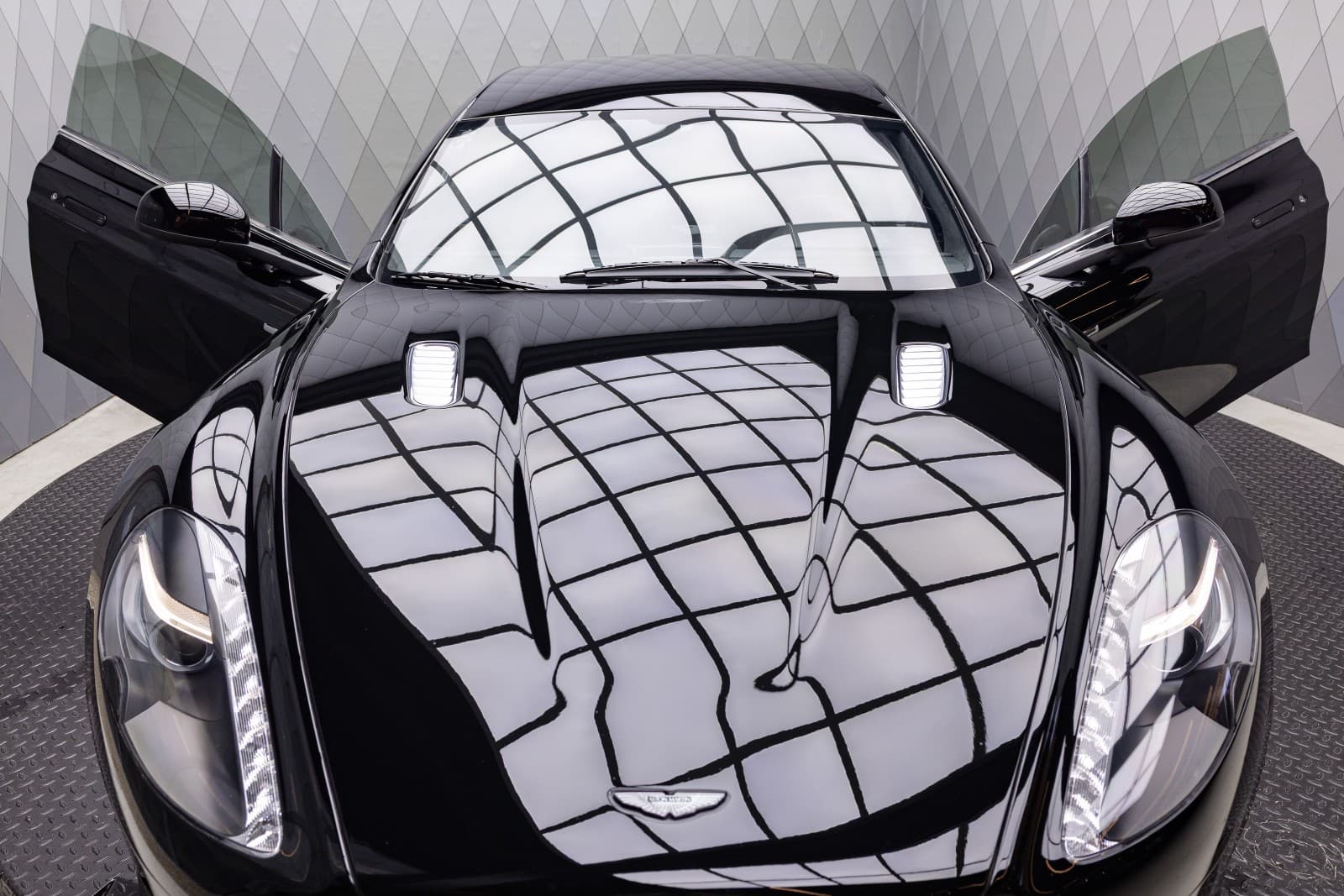 Aston Martin Rapide - bilde 14