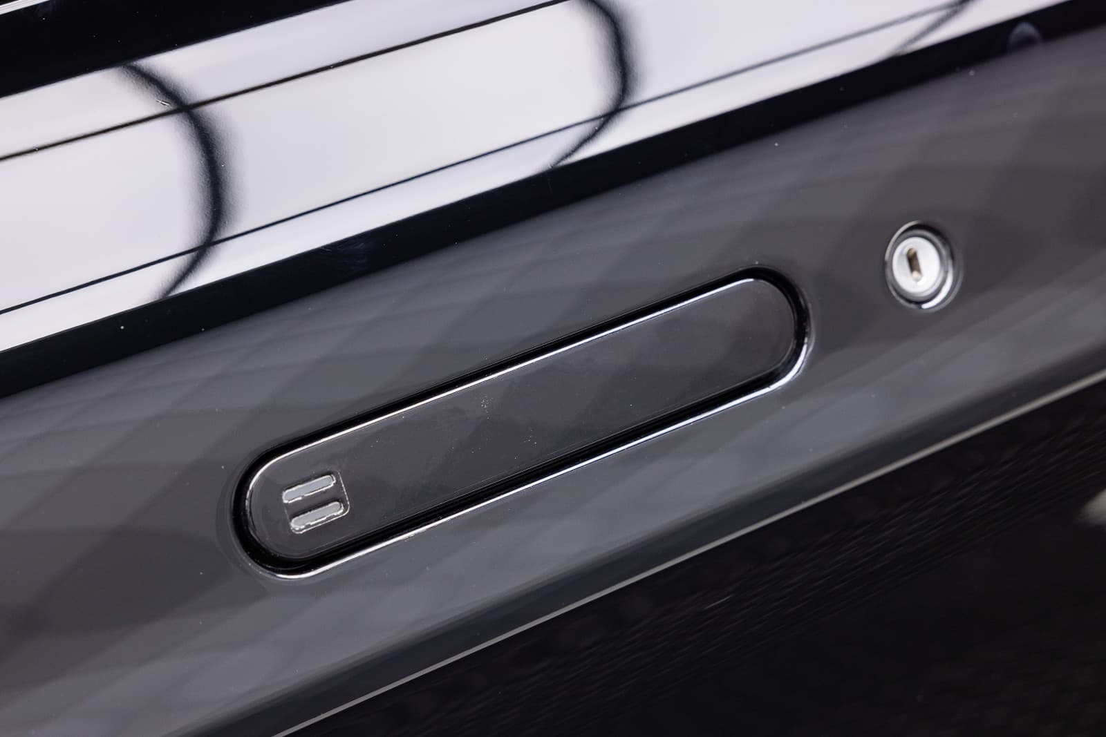 Aston Martin Rapide - bilde 19