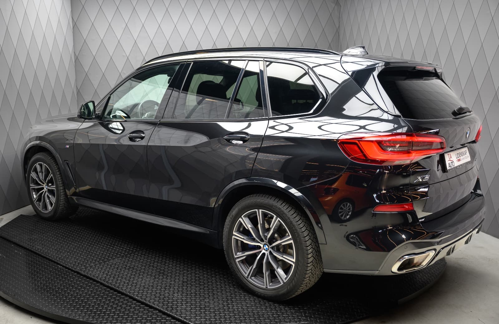 BMW X5 - bilde 6