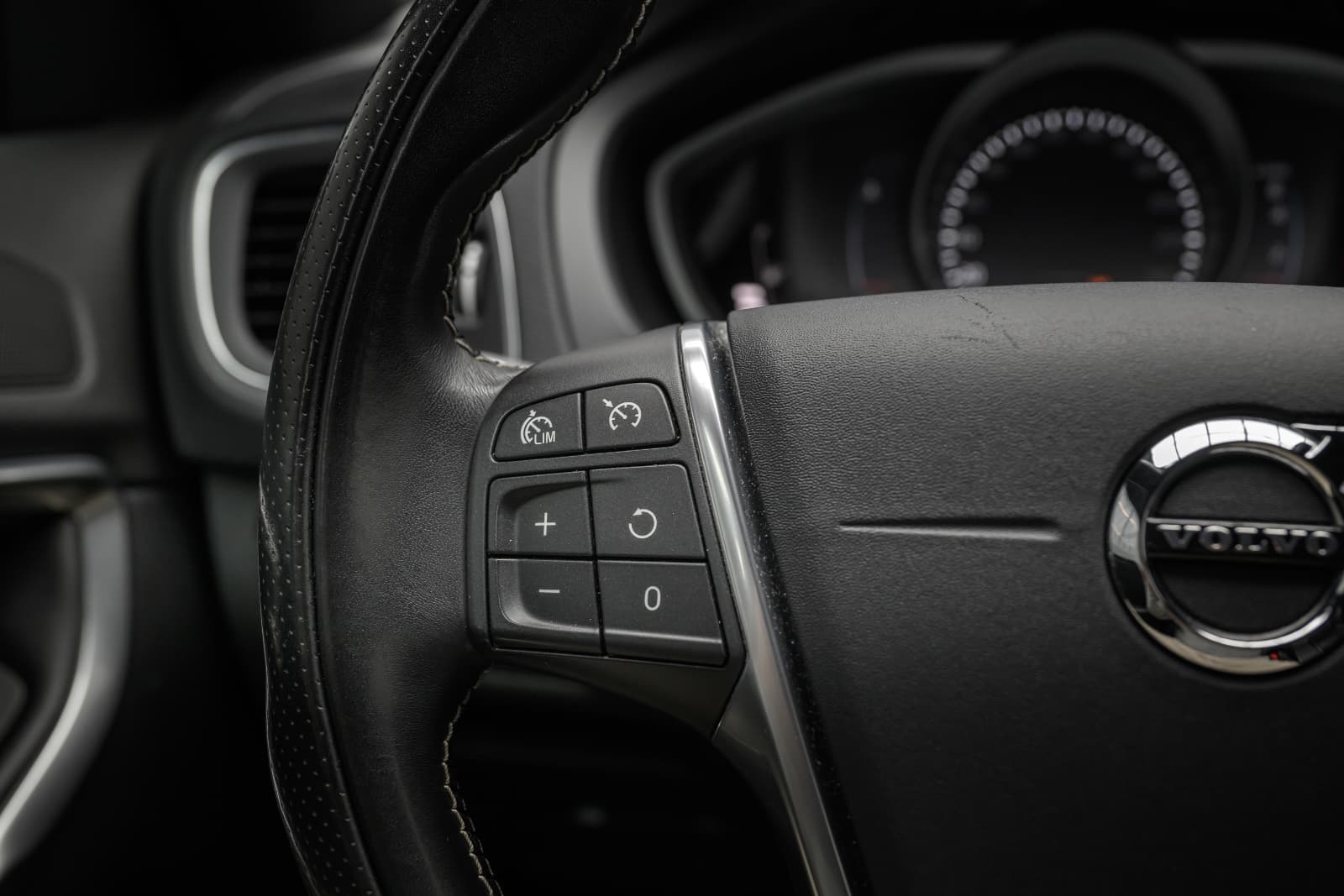 Volvo V40 - bilde 16