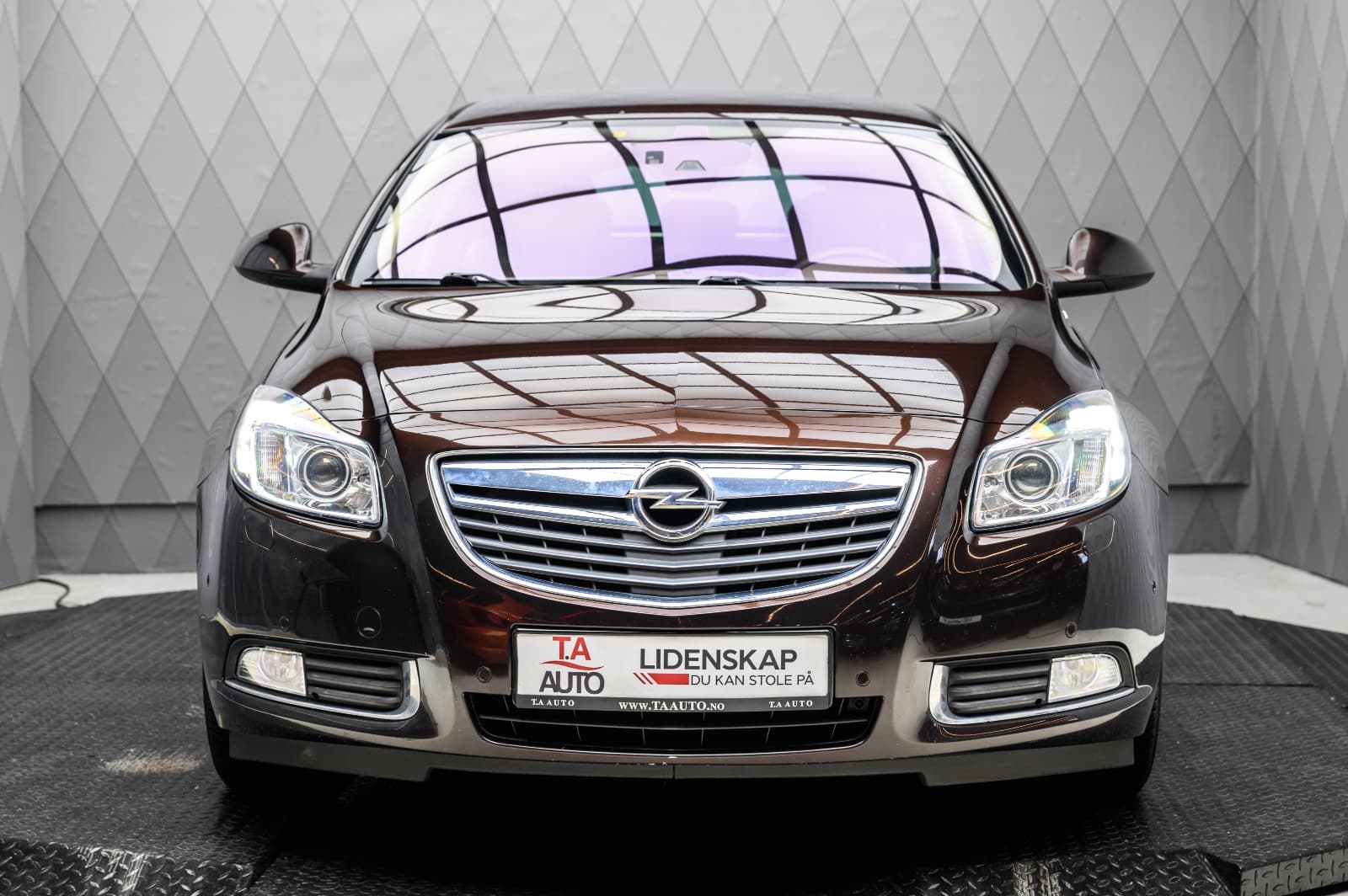 Opel Insignia - bilde 4