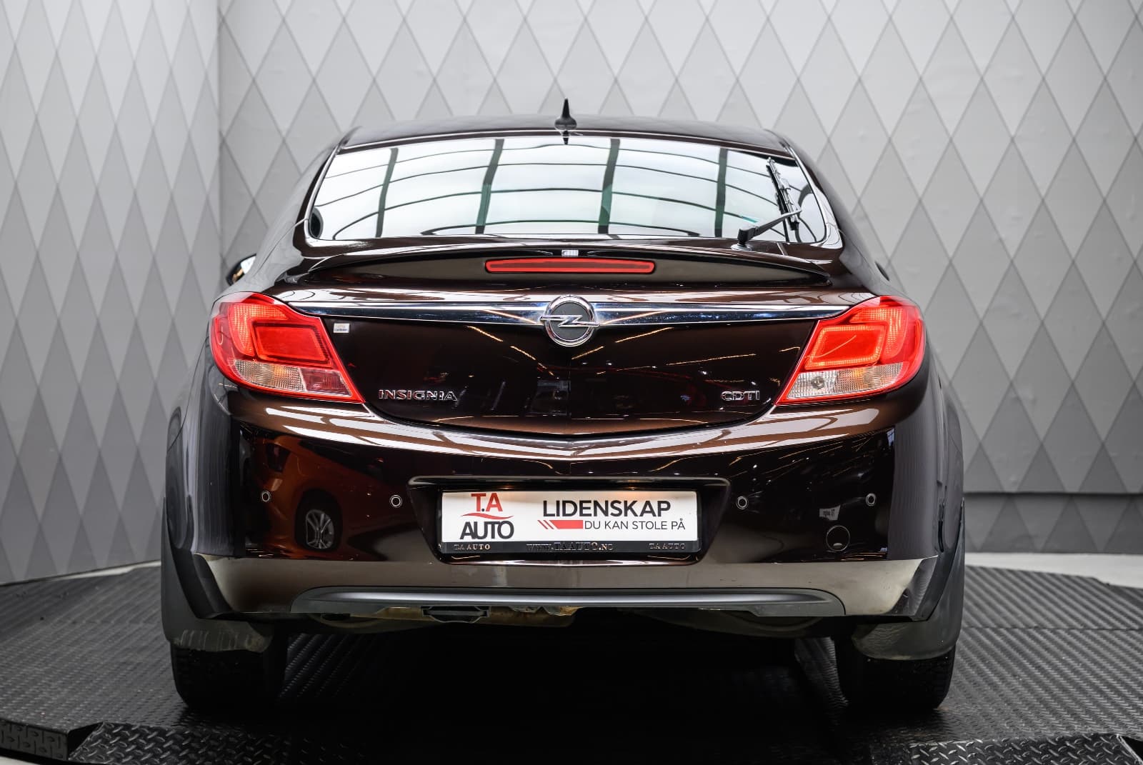 Opel Insignia - bilde 5