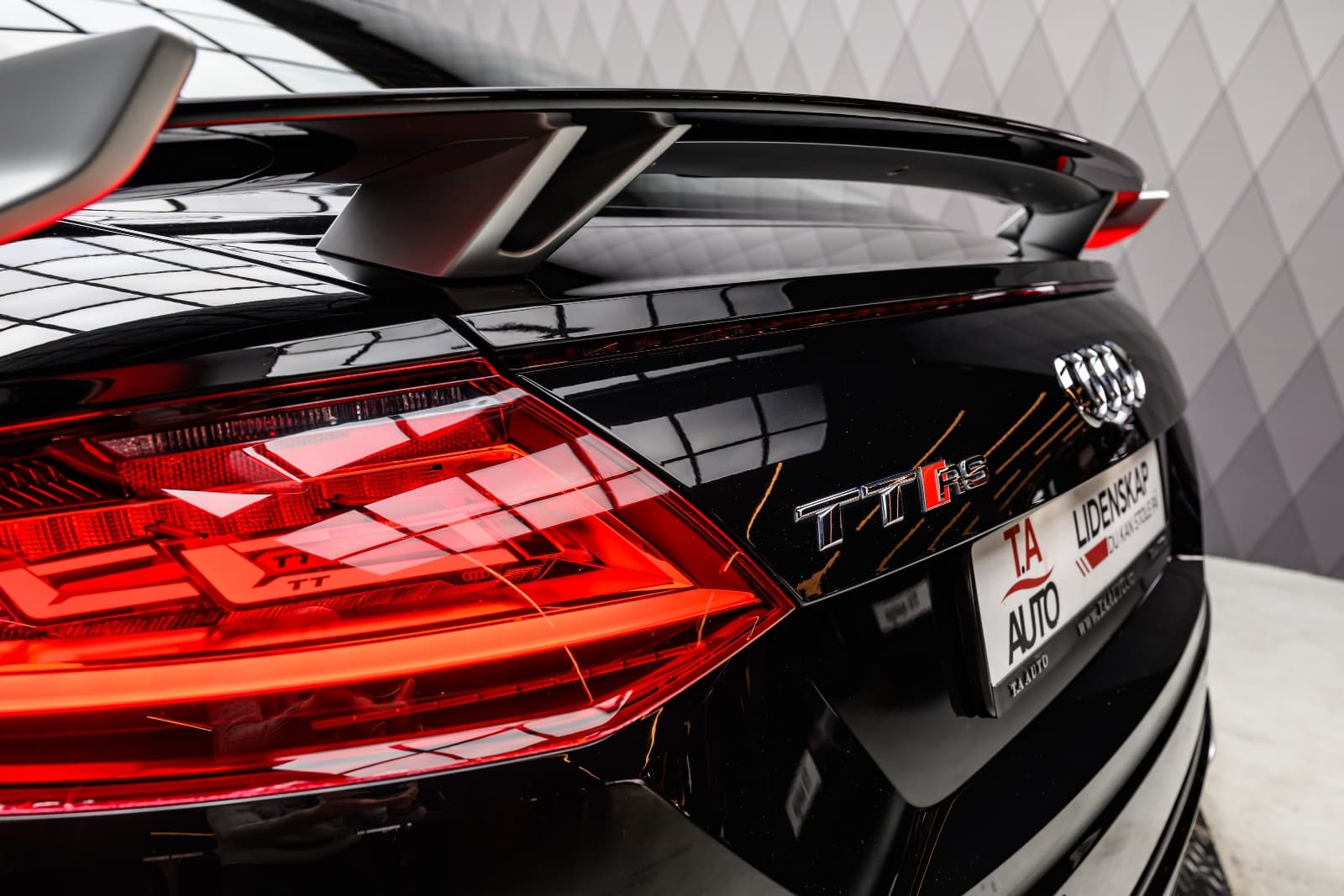 Audi TT RS - bilde 11