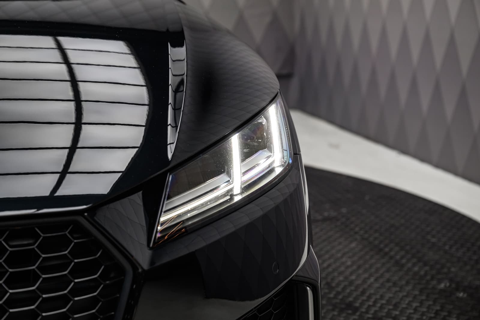 Audi TT RS - bilde 8