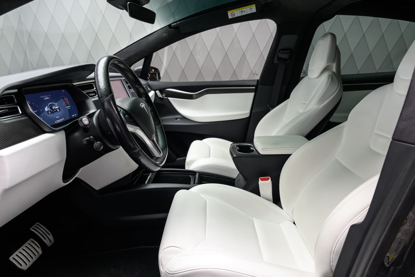 Tesla Model X - bilde 19
