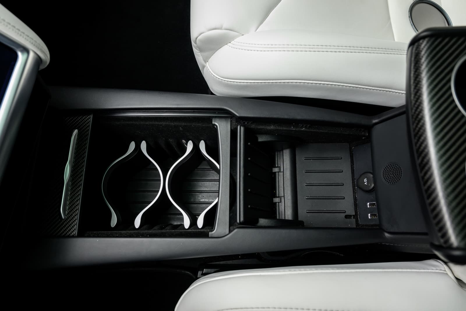 Tesla Model X - bilde 28