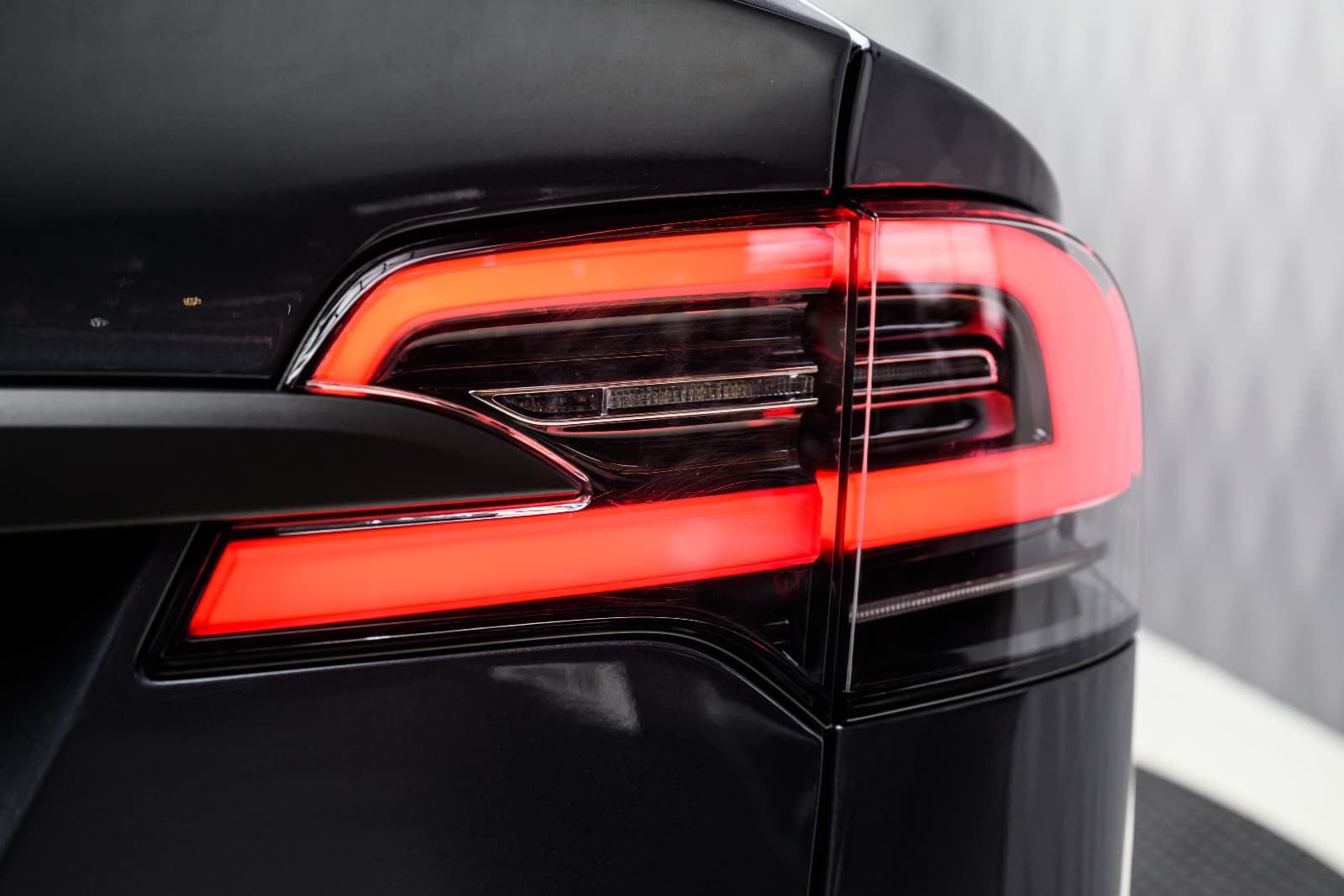 Tesla Model X - bilde 10