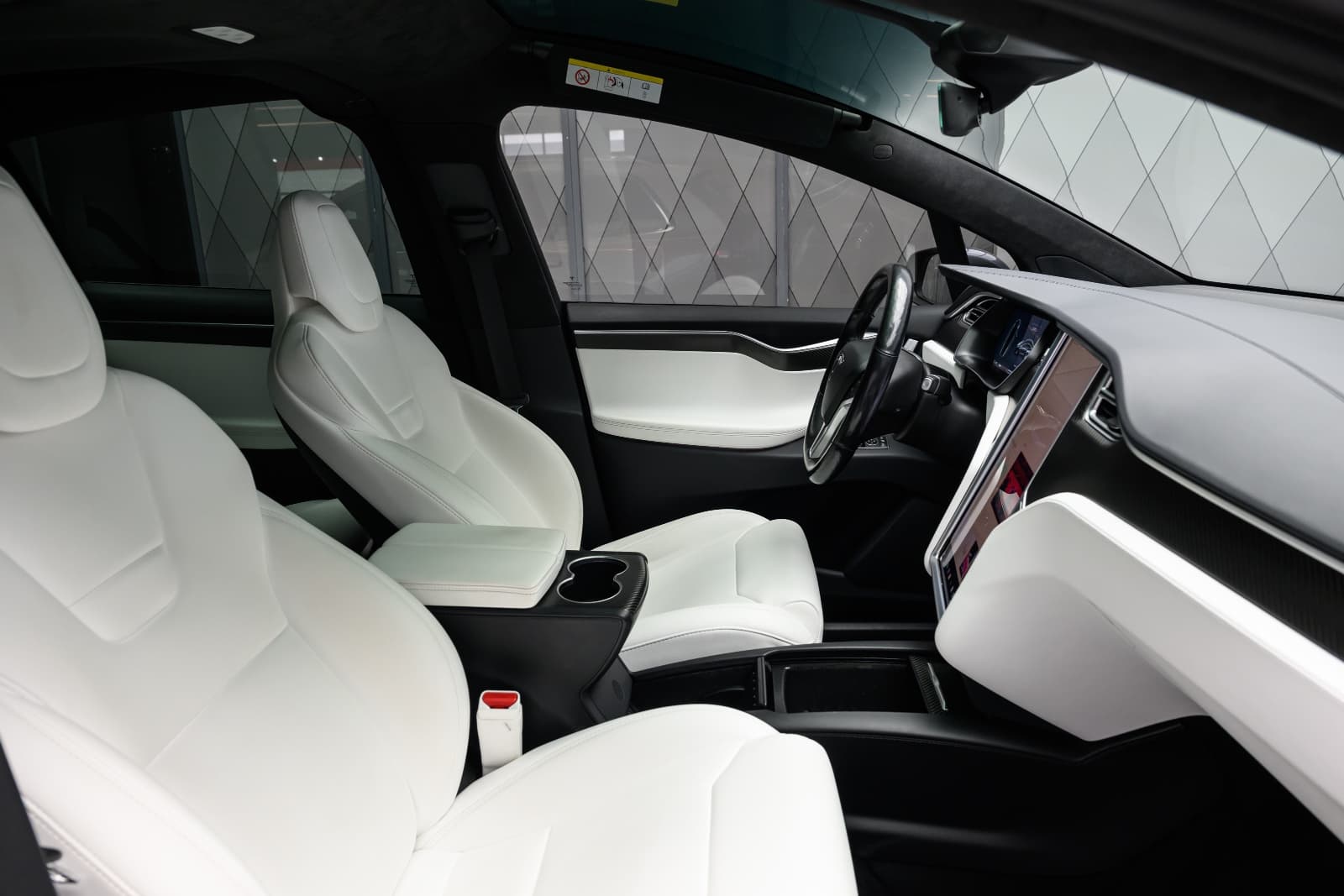 Tesla Model X - bilde 35