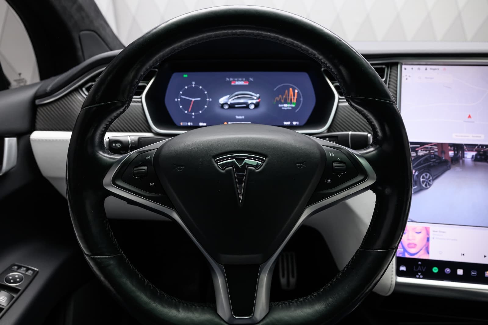 Tesla Model X - bilde 21