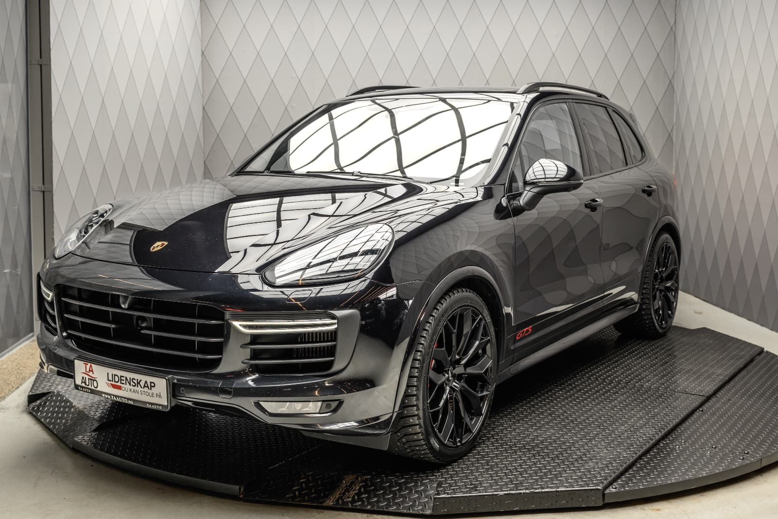 Porsche Cayenne - bilde 2