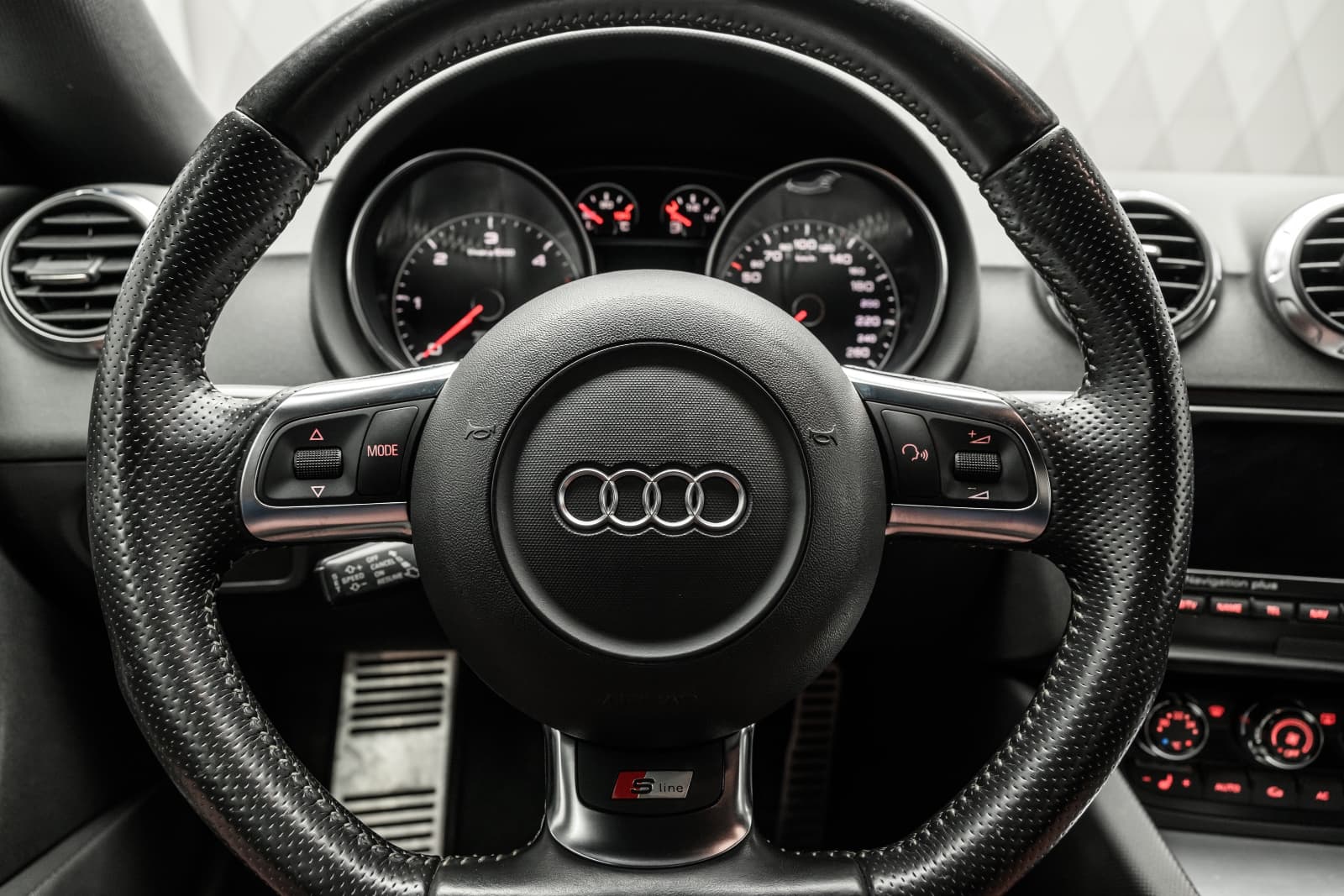 Audi TT - bilde 18