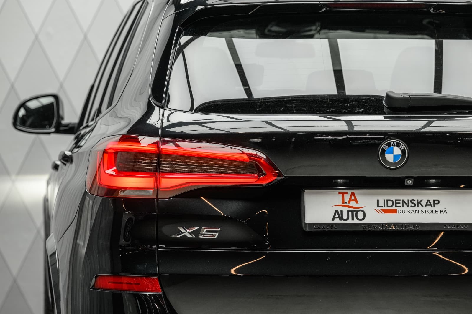 BMW X5 - bilde 9