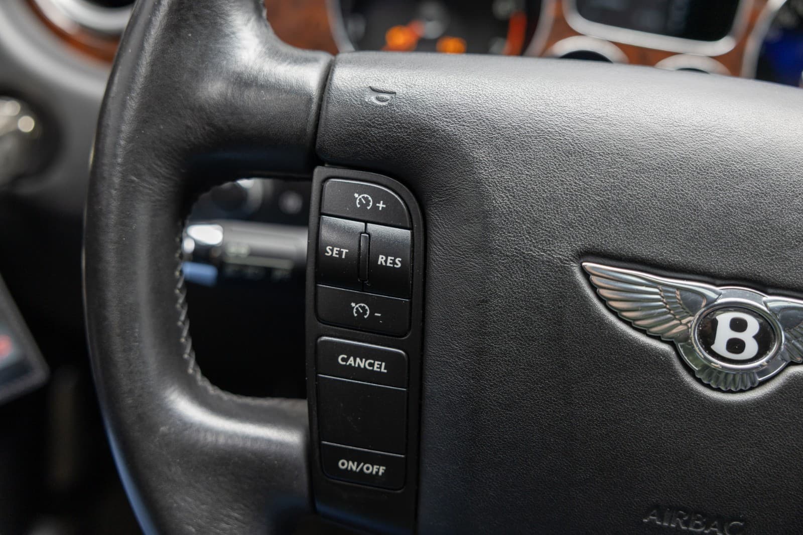 Bentley Flying Spur - bilde 23