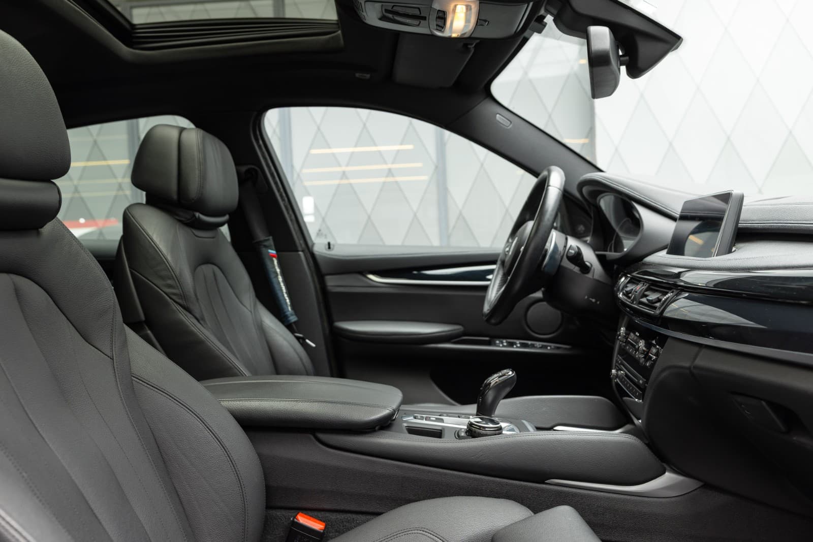 BMW X6 - bilde 40
