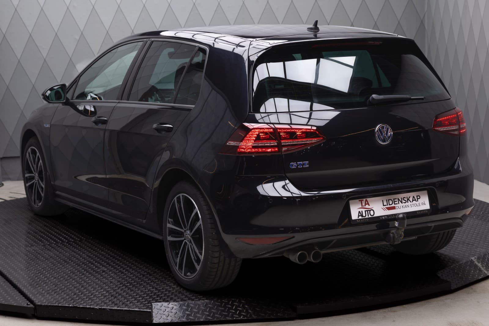 Volkswagen Golf VII