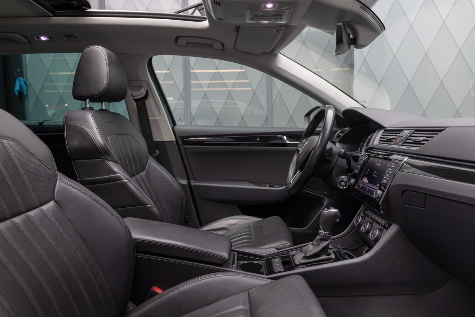 Skoda Superb - bilde 25