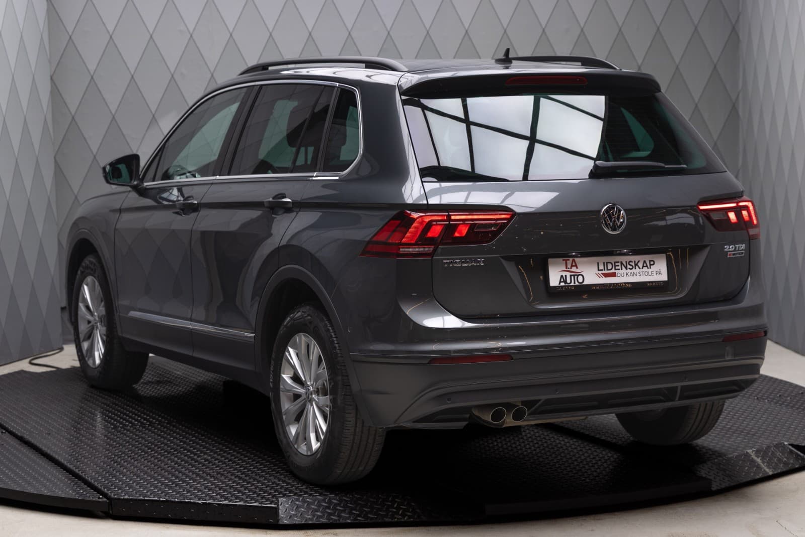 Volkswagen Tiguan - bilde 1