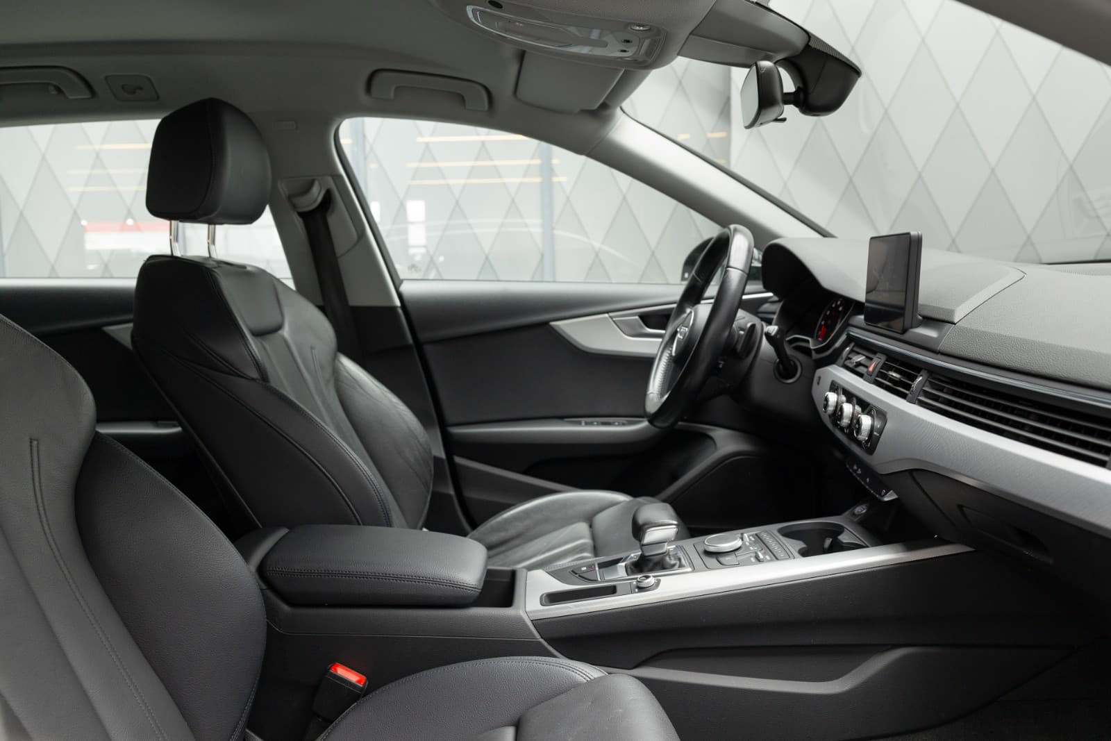Audi A4 - bilde 25