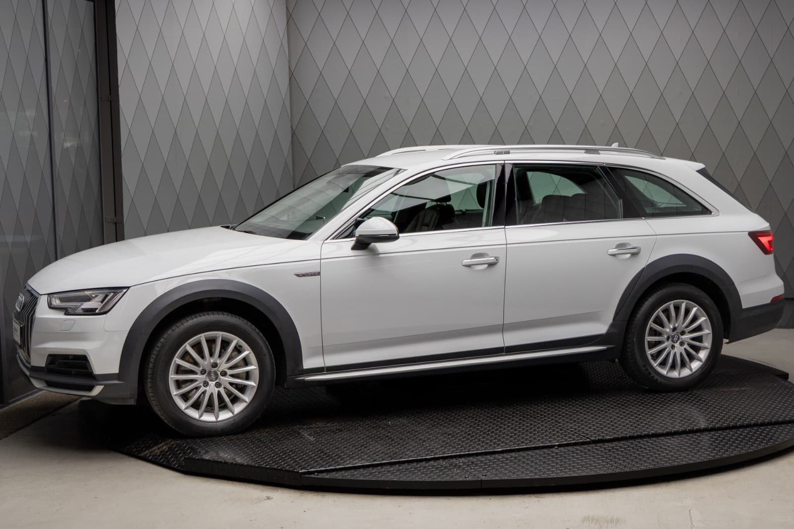 Audi A4 allroad - bilde 2